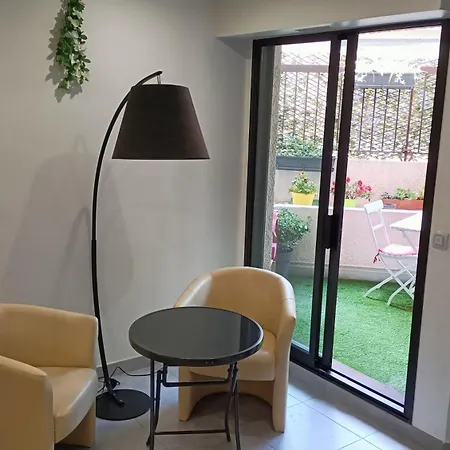 A 3min A Pied Des Plages Et Proche De Cannes Apartment *